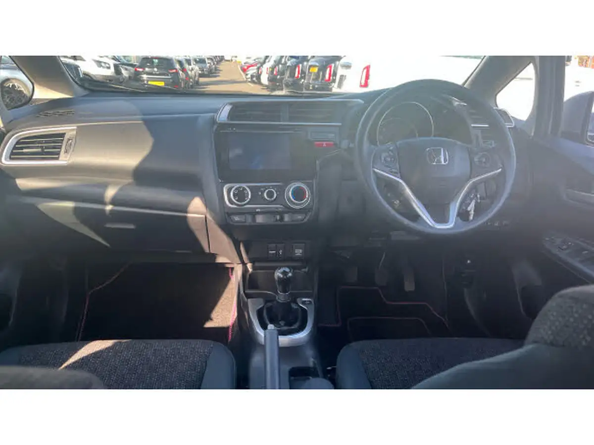 2016-honda-jazz-13-i-vtec-se-big-9