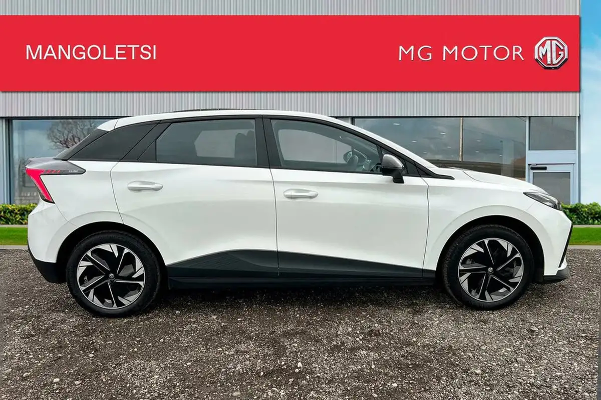 2023-mg-mg4-e-se-ev-203ps-long-big-3