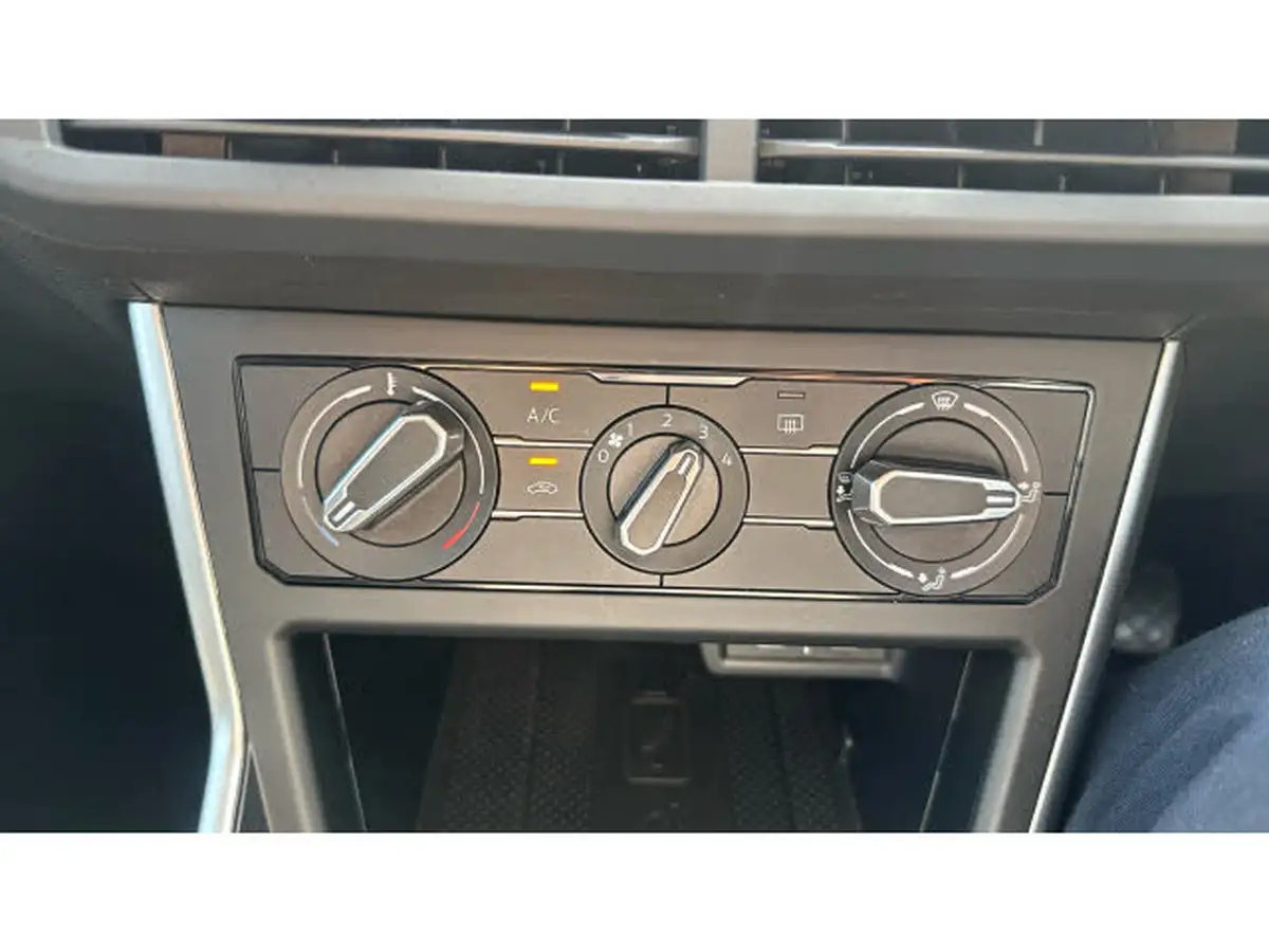 2024-volkswagen-polo-10-tsi-match-big-25