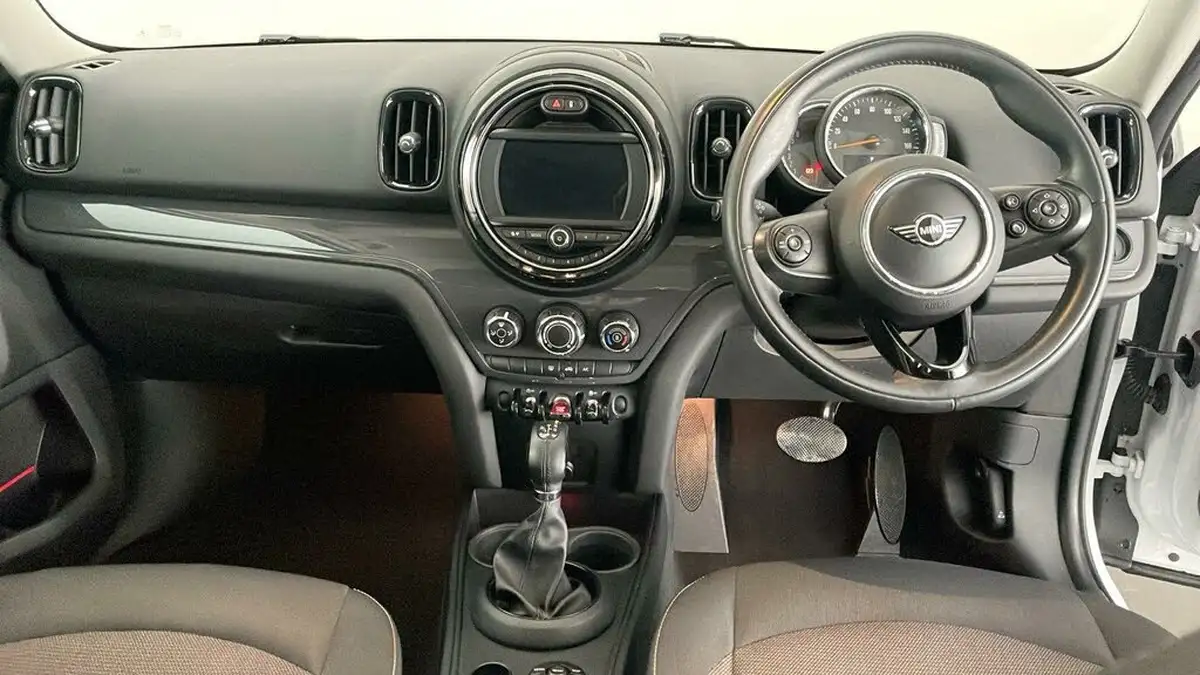 2018-mini-countryman-15-cooper-ss-auto-big-27