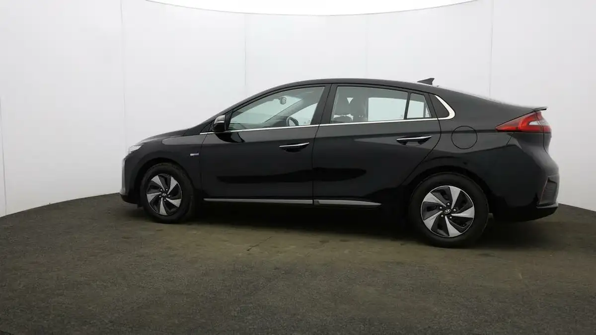 2019-hyundai-ioniq-16-gdi-premium-se-hybrid-big-58