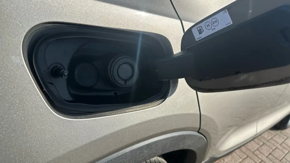 2021-volvo-xc40-15-t3-inscription-163bhp-big-40