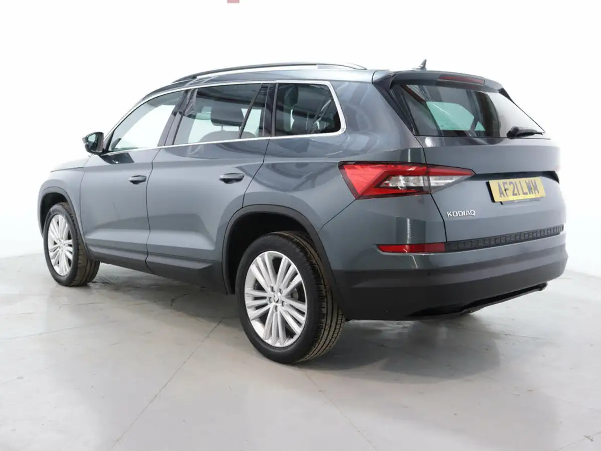 2021-skoda-kodiaq-15-tsi-se-l-dsg-big-4