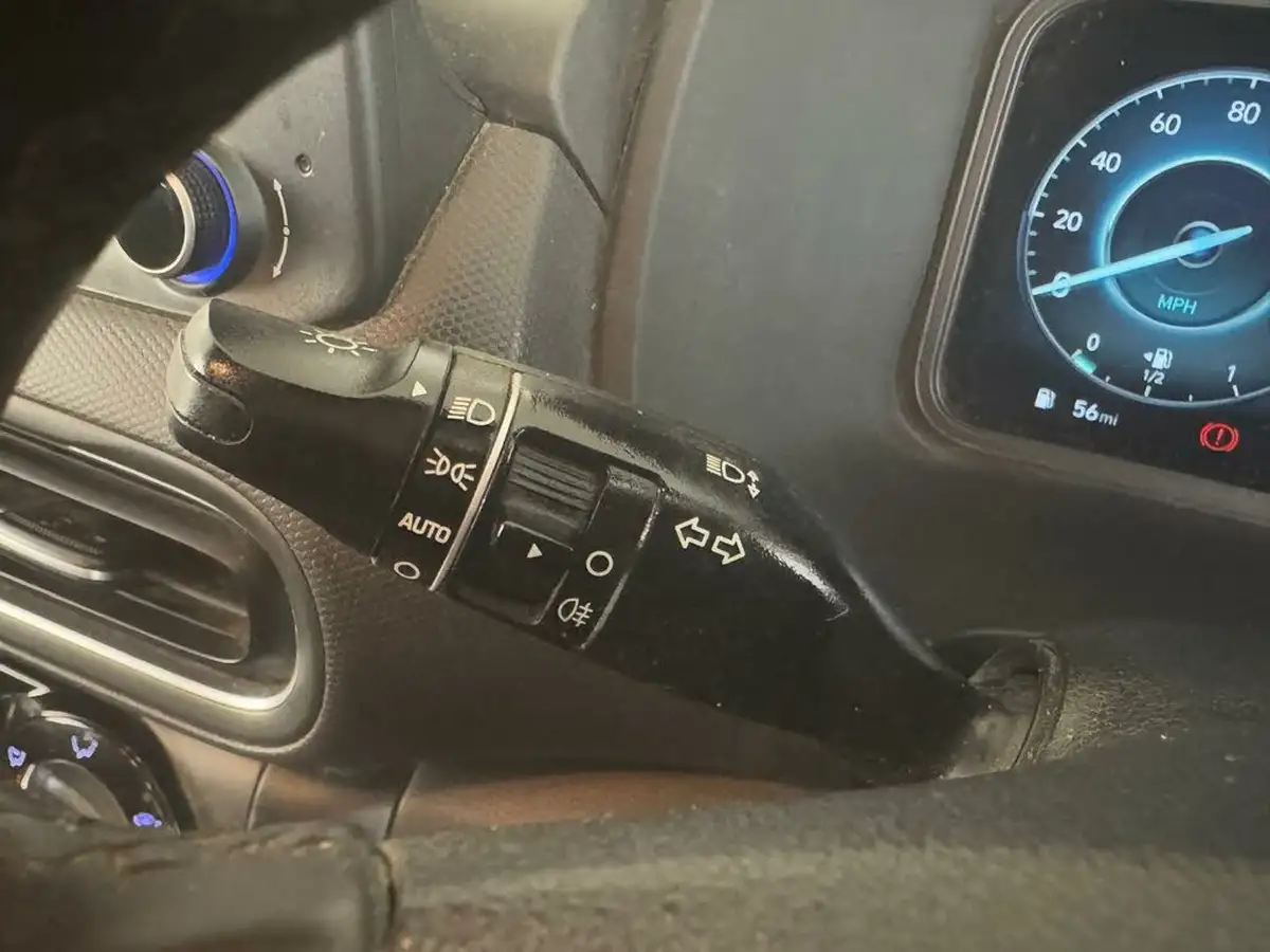 2021-hyundai-kona-10-t-gdi-se-connect-big-23
