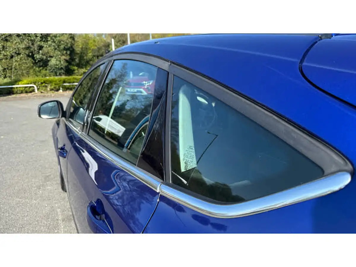 2016-ford-focus-10t-zetec-125ps-hatchback-auto-big-31