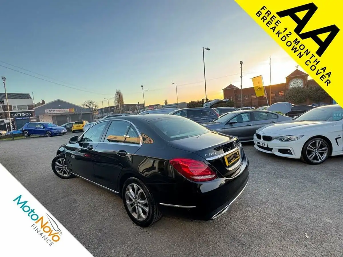 2014-mercedes-benz-c-class-20-c200-sport-saloon-4d-big-30