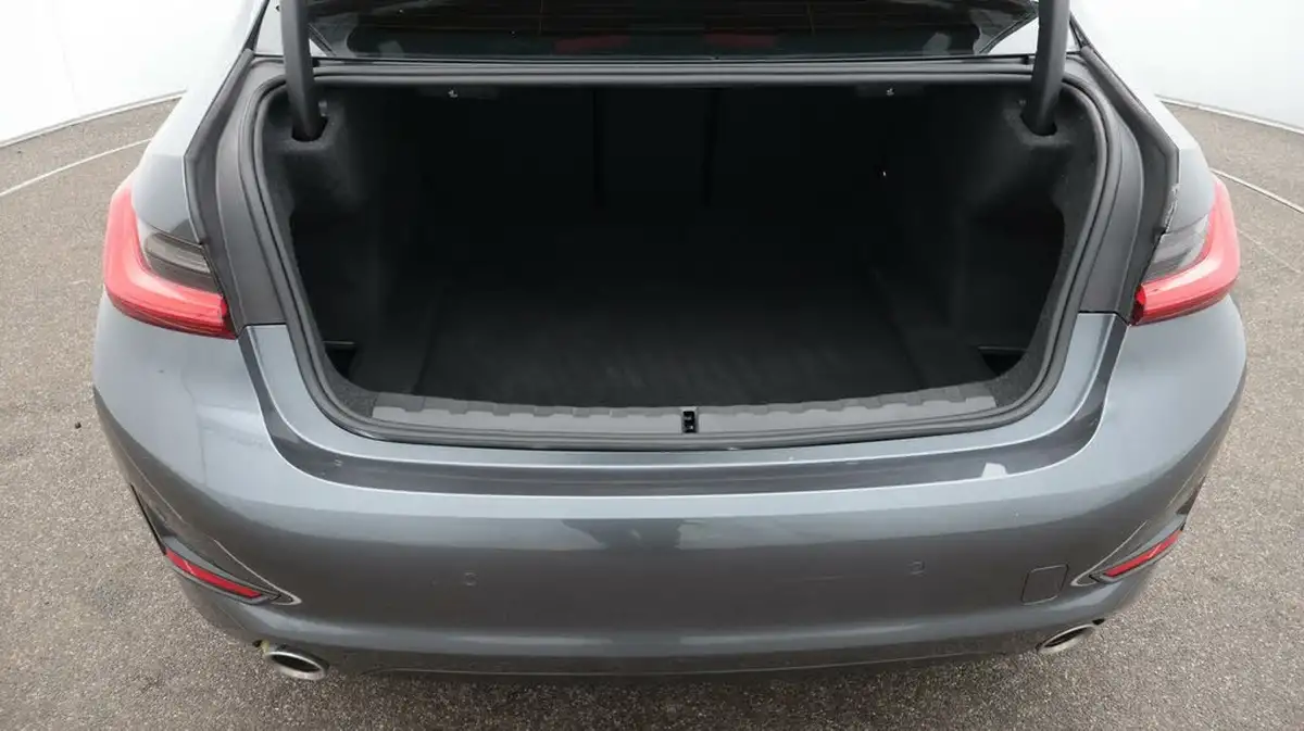 2020-bmw-3-series-big-17