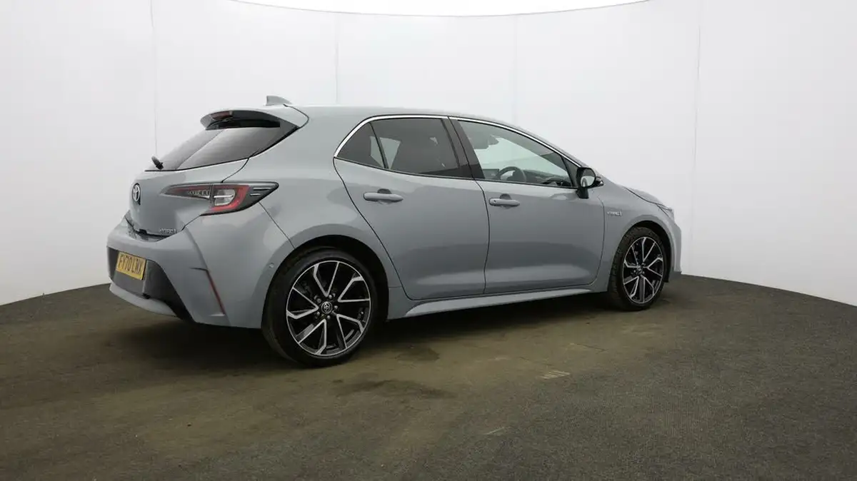 2020-toyota-corolla-18-vvt-i-excel-trk-hatchback-big-48