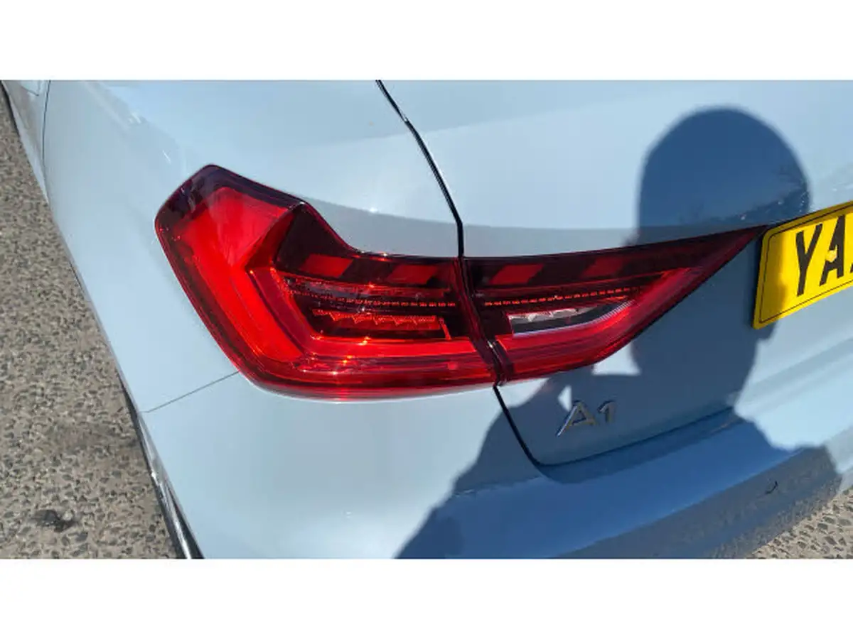 2021-audi-a1-10-25-tfsi-sport-big-51