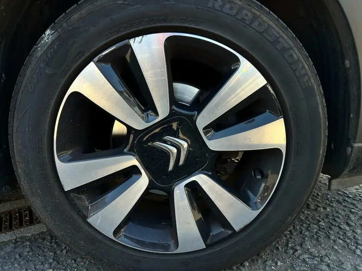 2018-citroen-c3-12-puretech-flair-110ps-ss-eat6-big-21