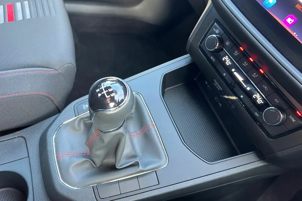 2021-seat-ibiza-10-tsi-fr-95ps-big-30