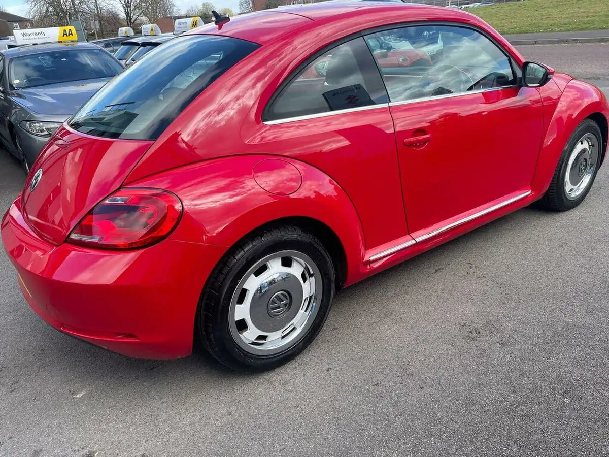 2015-volkswagen-beetle-20tdi-design-140ps-hatchback-3d-dsg-big-50