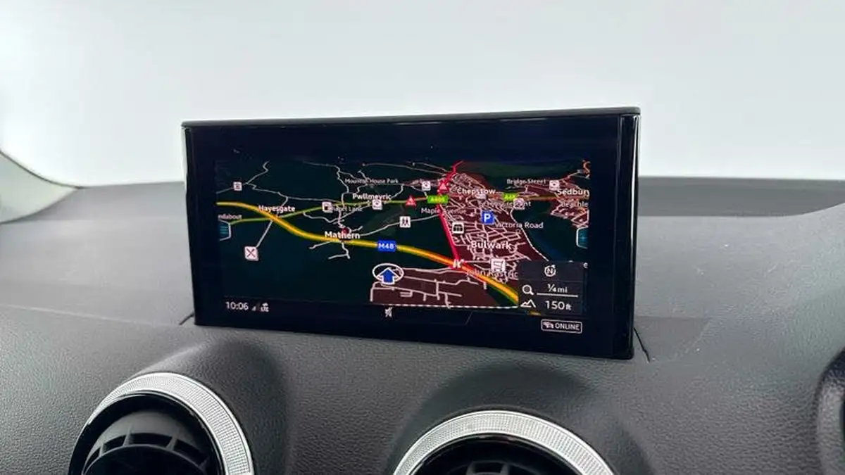2022-audi-q2-10-30-tfsi-sport-big-13