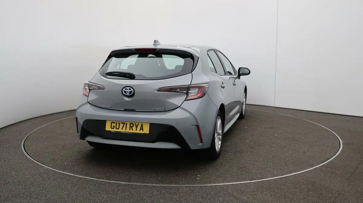 2021-toyota-corolla-18-vvt-i-icon-tech-spare-wheel-hatchback-5d-big-48