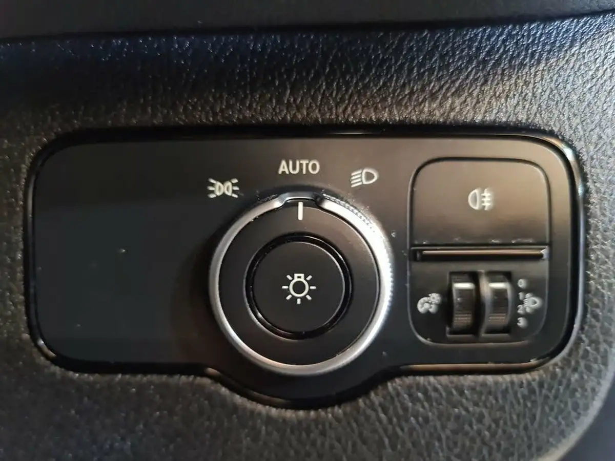 2021-mercedes-benz-sprinter-21cdi-314-l3h2-progressive-panel-big-21