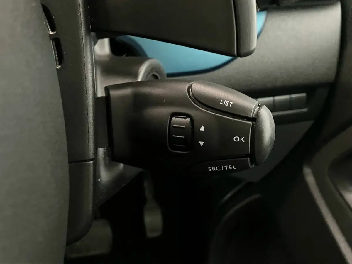 2020-peugeot-traveller-20-bluehdi-active-180ps-standardss-eat8-big-31