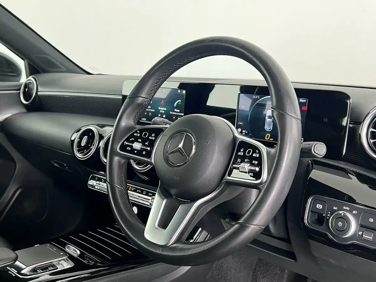 2019-mercedes-benz-a-class-15d-a180d-sport-hatchback-5d-7g-dct-big-6