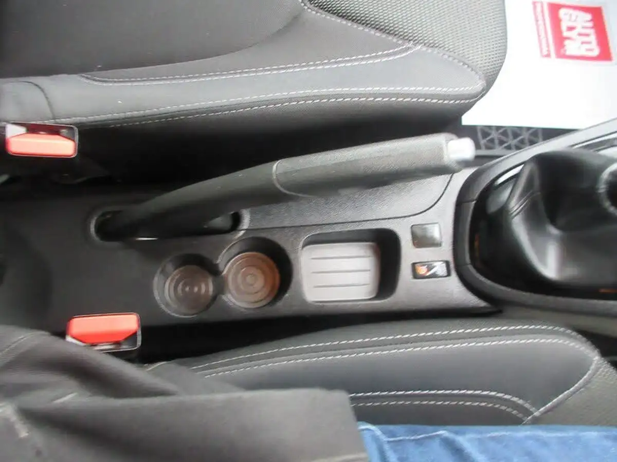 2018-renault-clio-12-dynamique-nav-big-17