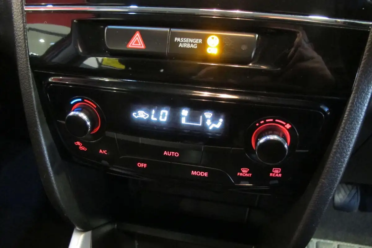 2016-suzuki-vitara-16ddis-sz-t-big-26