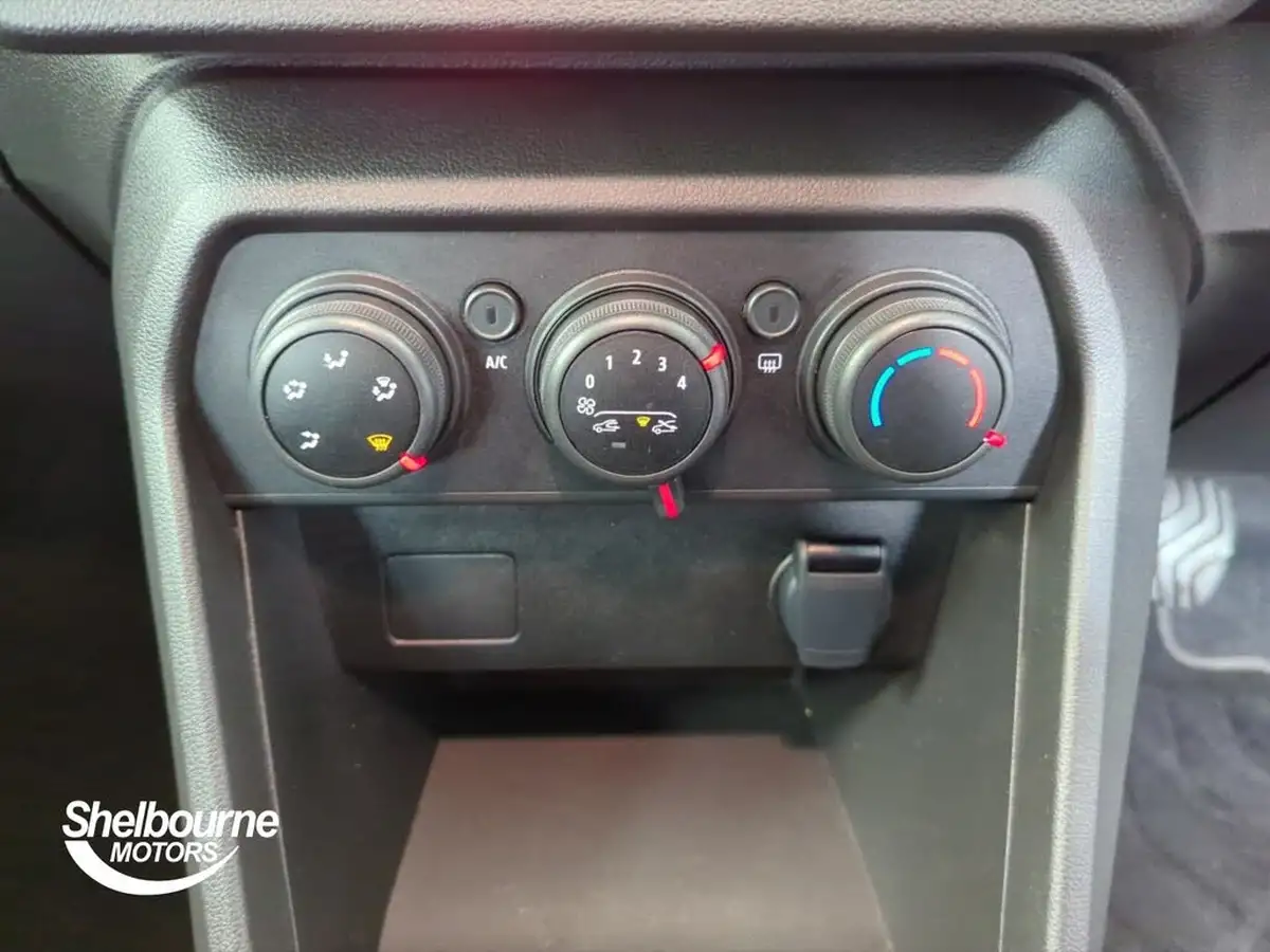2024-dacia-sandero-stepway-10-tce-expression-100bhp-bi-fuel-big-32