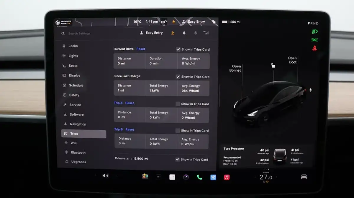 2022-tesla-model-3-e-long-range-big-10