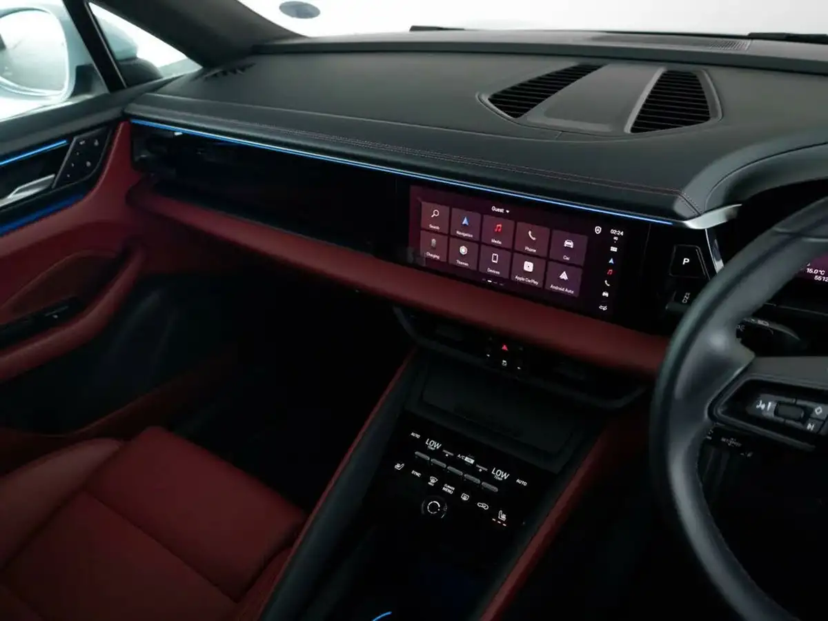 2024-porsche-macan-e-4-electric-big-21