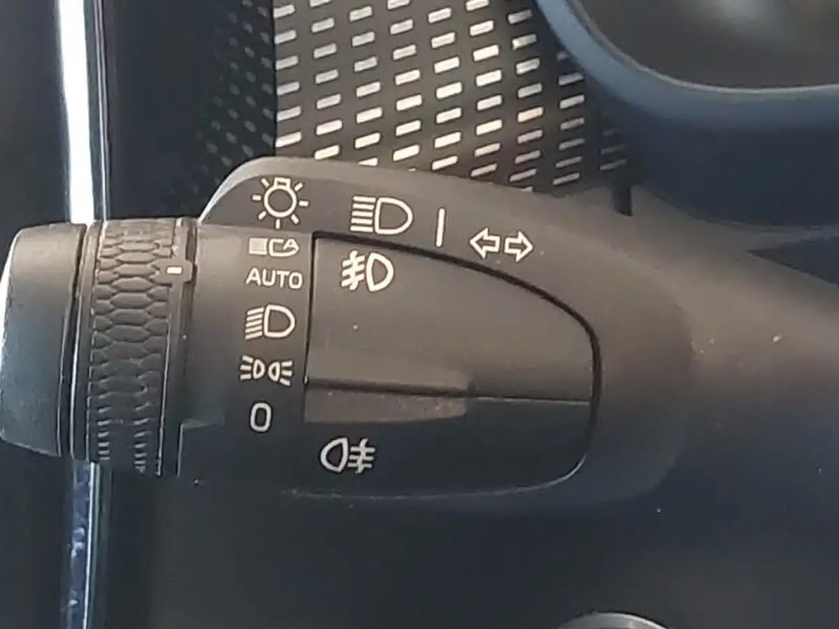 2021-volvo-xc40-15-t5-r-design-262bhp-big-18