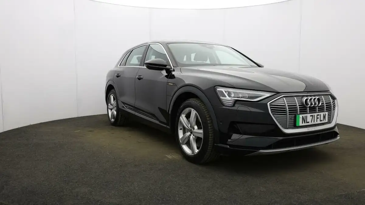 2021-audi-e-tron-50e-technik-station-wagon-big-0