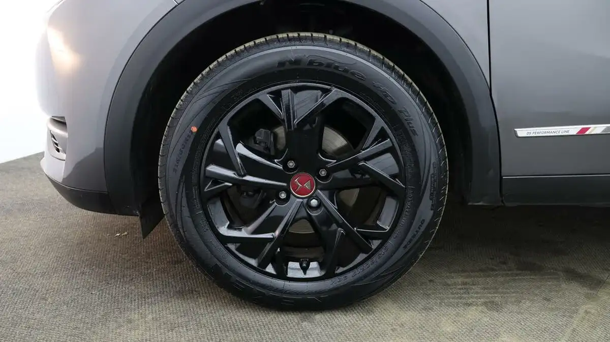 2021-ds-ds-3-crossback-12-puretech-performance-line-130ps-eat8-big-17