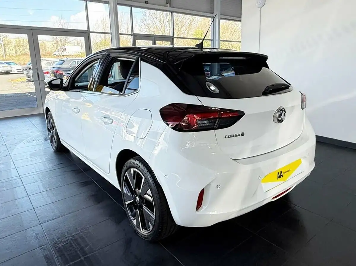2022-vauxhall-corsa-e-elite-premium-big-6