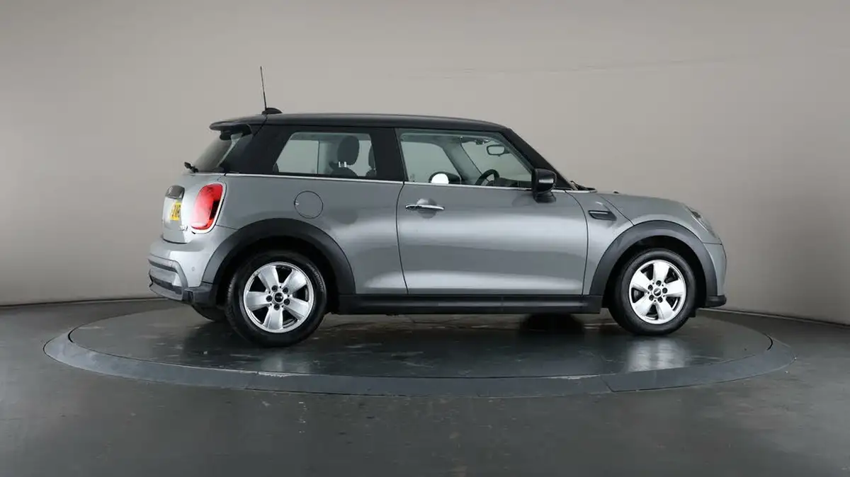 2021-mini-cooper-15-cooper-classic-hatchback-3d-big-51