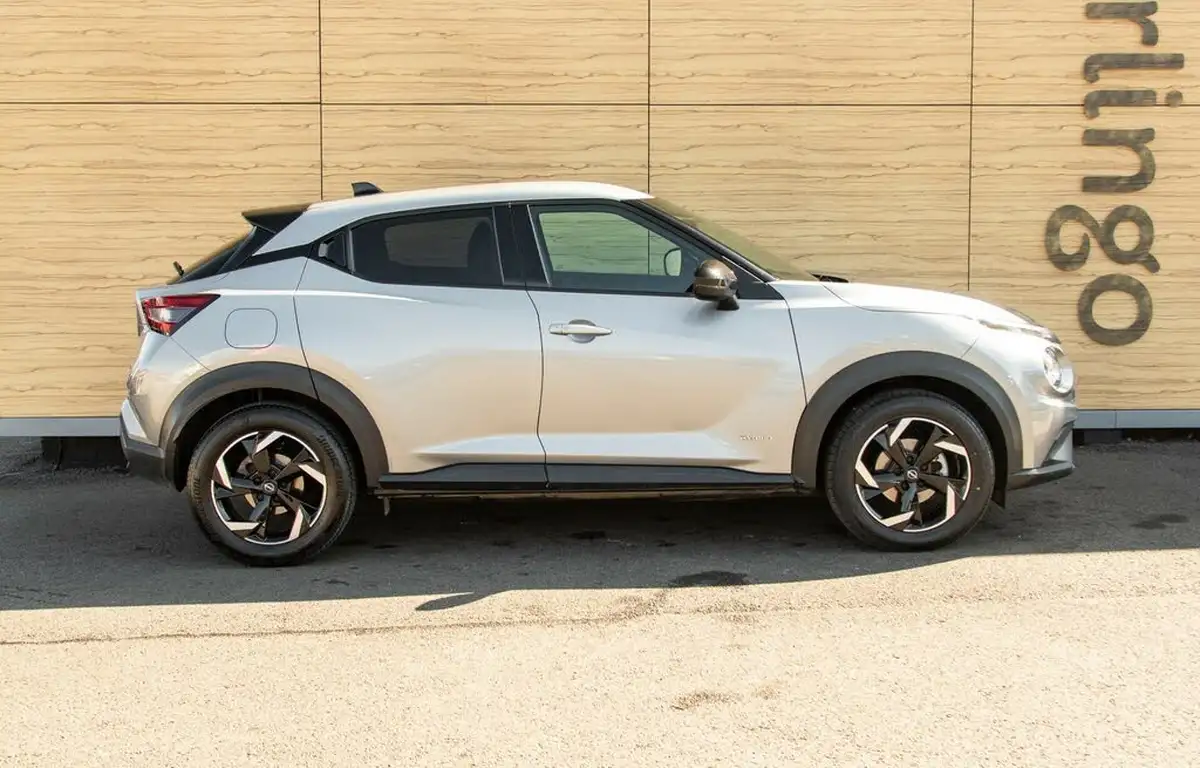 2022-nissan-juke-16-hybrid-n-connecta-big-11