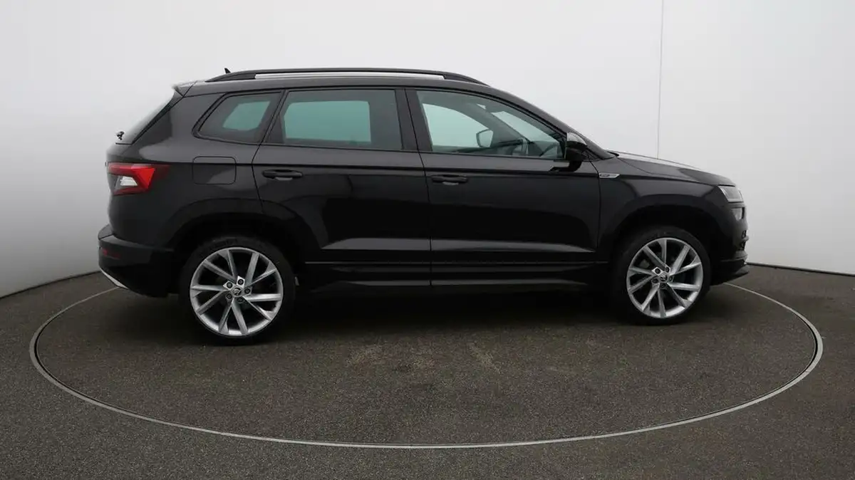 2021-skoda-karoq-20tdi-sportline-big-8