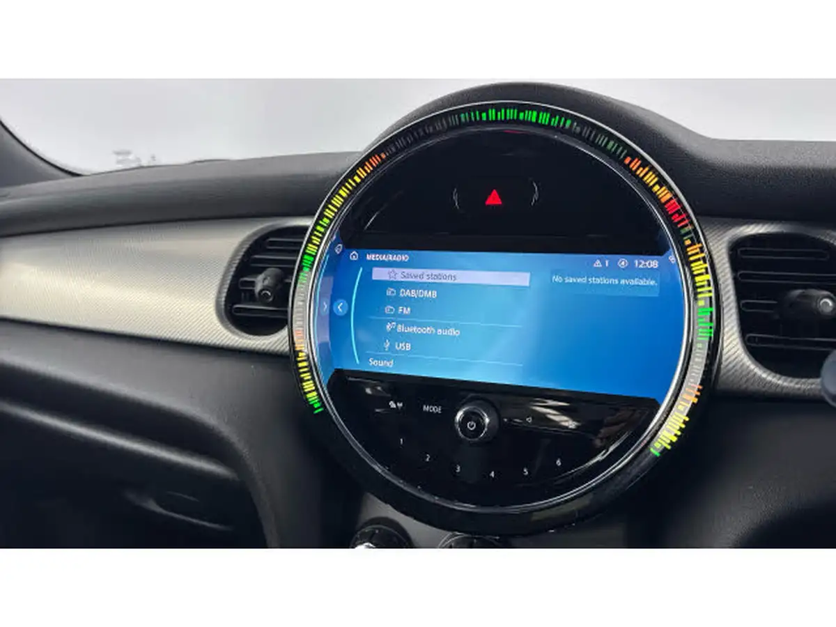 2021-mini-cooper-15-cooper-exclusive-hatchback-3d-big-39