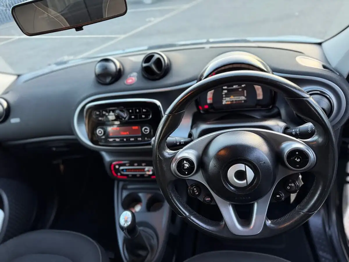 2016-smart-forfour-10-passion-71bhp-ss-big-31