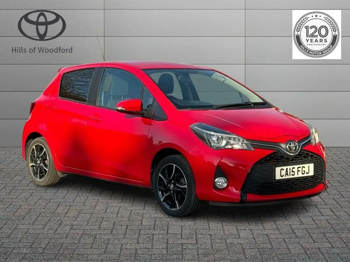 2015-toyota-yaris-133-sport-big-0