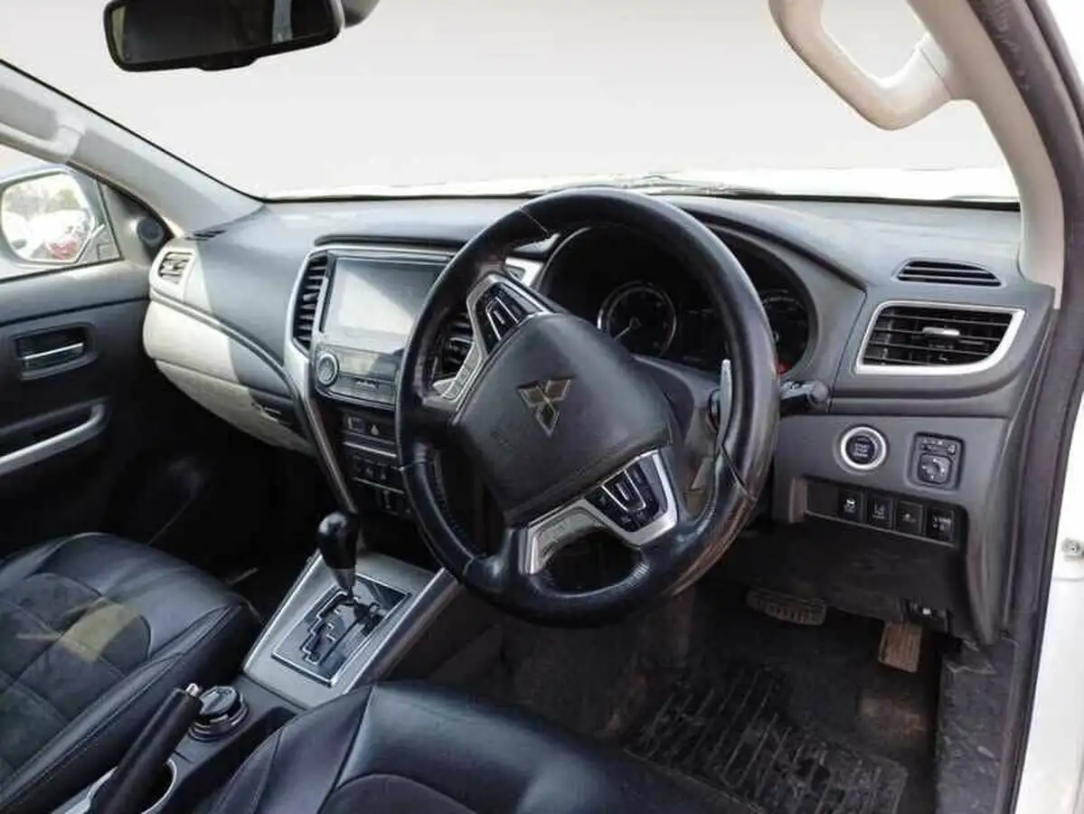 2020-mitsubishi-l200-22di-d-barbarian-x-big-4