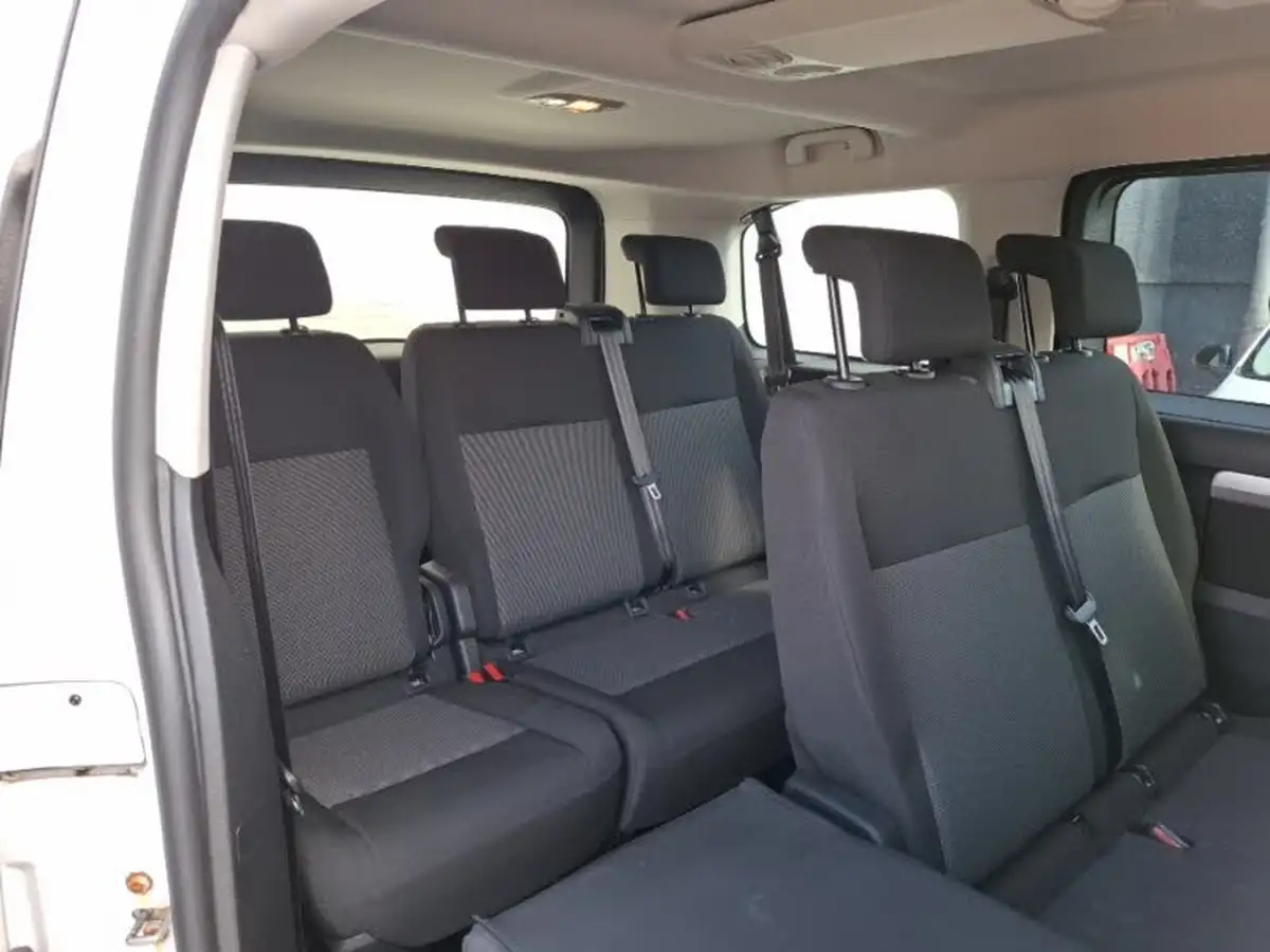 2021-toyota-proace-verso-15d-shuttle-l1-big-16