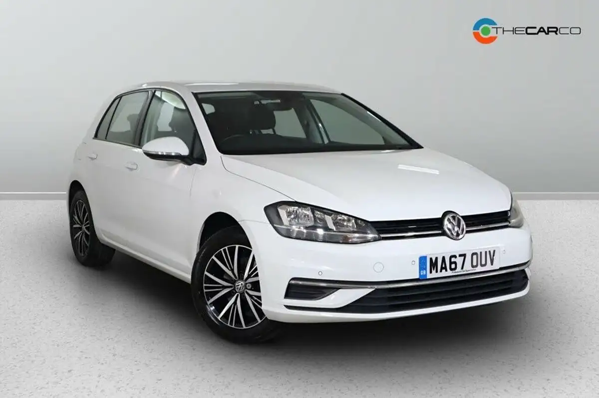 2017-volkswagen-golf-14-tsi-se-nav-ss-hatchback-5d-dsg-big-0