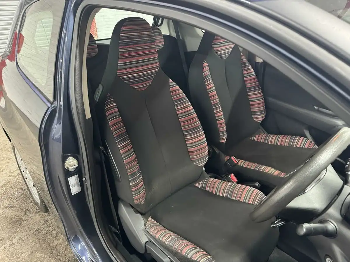 2017-citroen-c1-12-puretech-feel-3d-big-21