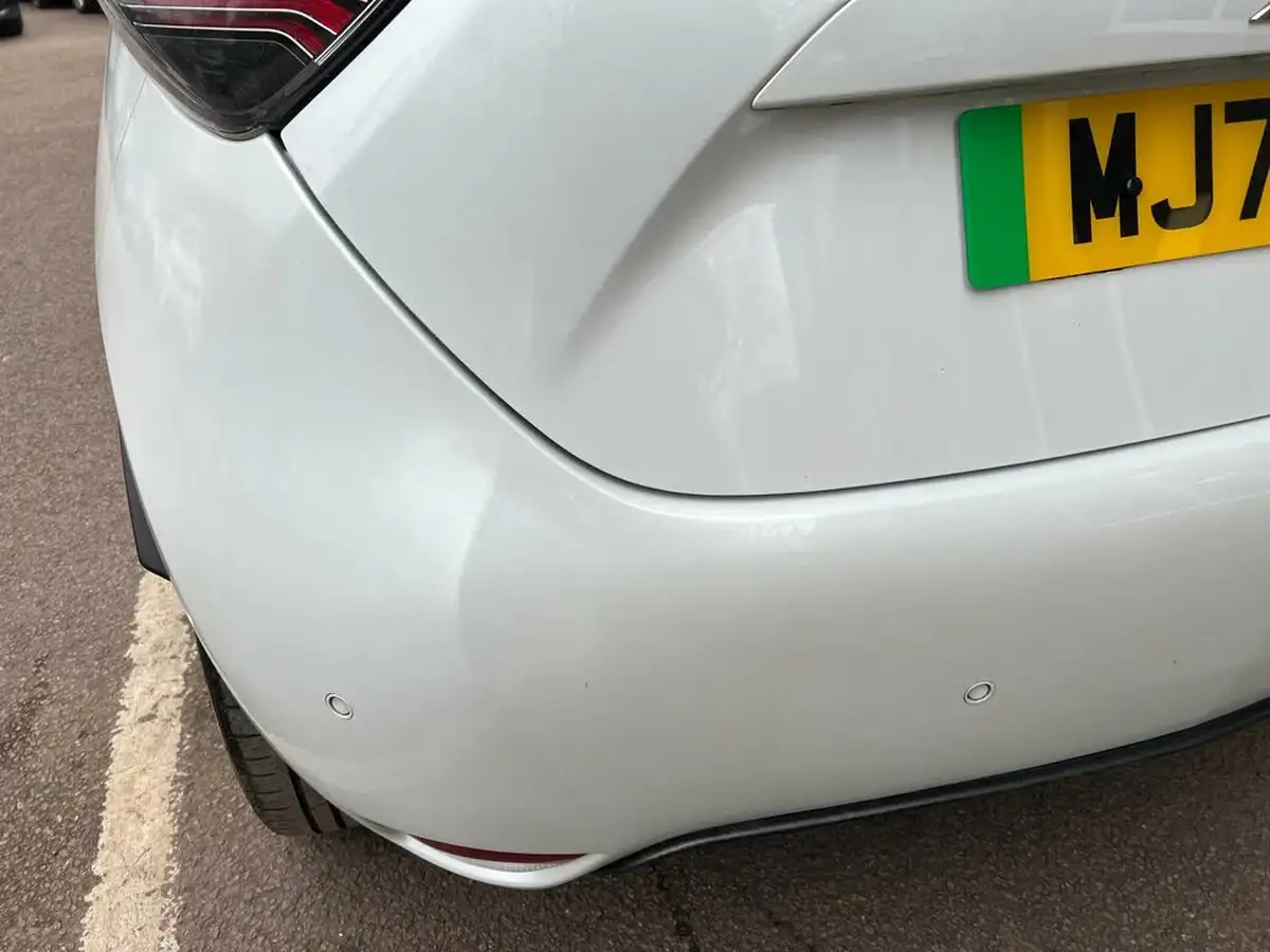 2021-renault-zoe-e-gt-line-big-38