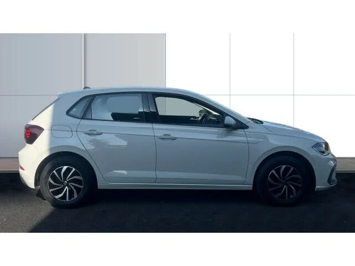 2023-volkswagen-polo-10-tsi-life-big-4