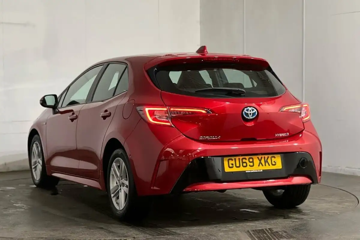 2020-toyota-corolla-18-vvt-i-icon-tech-spare-wheel-hatchback-5d-big-14
