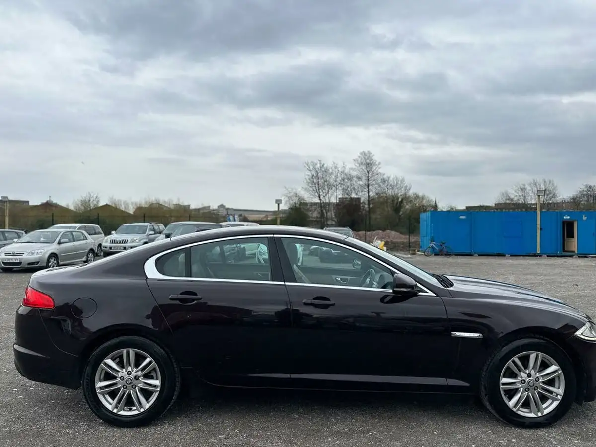 2012-jaguar-xf-22td-luxury-190ps-saloon-4d-auto-big-4