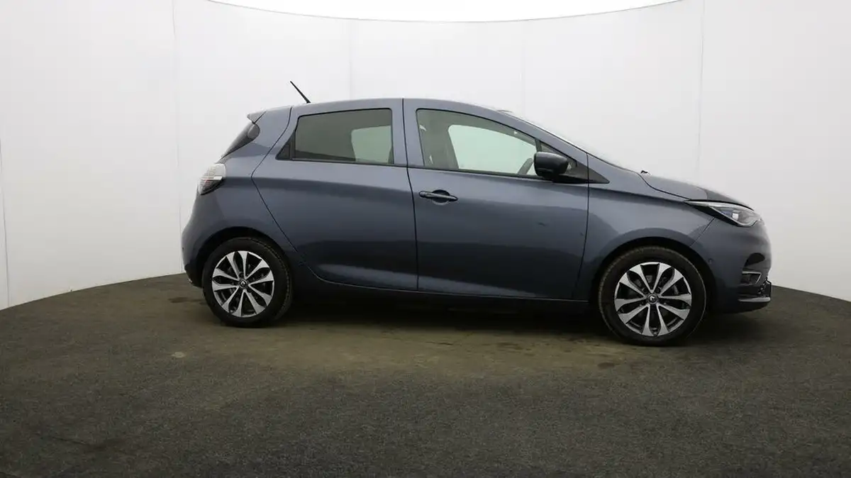2021-renault-zoe-e-gt-line-big-41