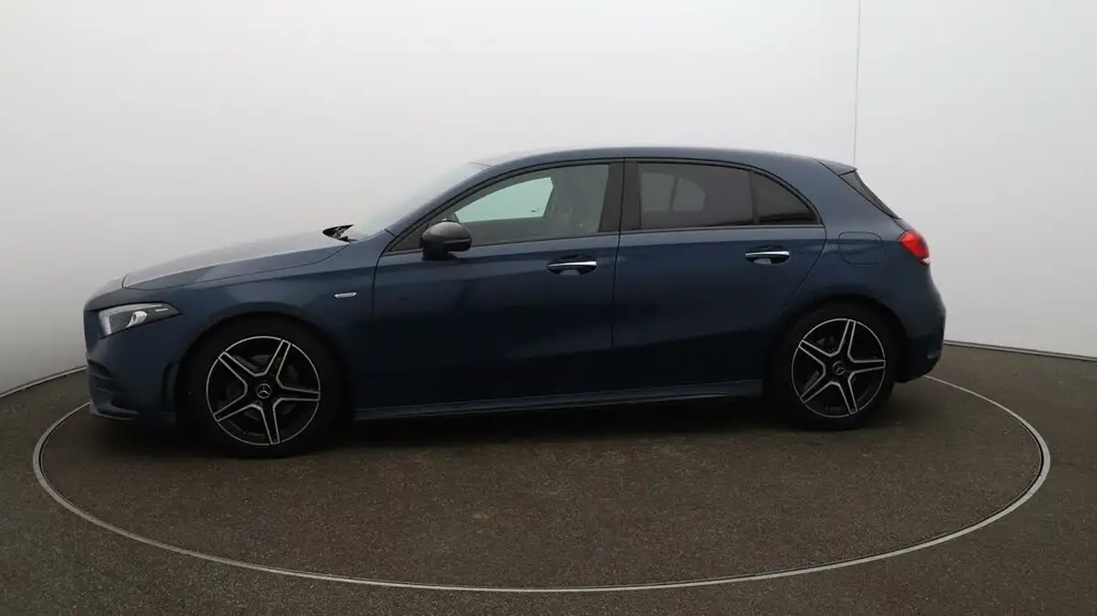 2021-mercedes-benz-a-class-13-a200-amg-line-premium-edition-hatchback-5d-7g-dct-big-4