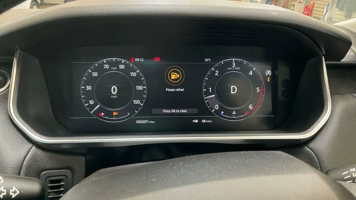 2019-land-rover-range-rover-sport-30-sdv6-hse-big-11