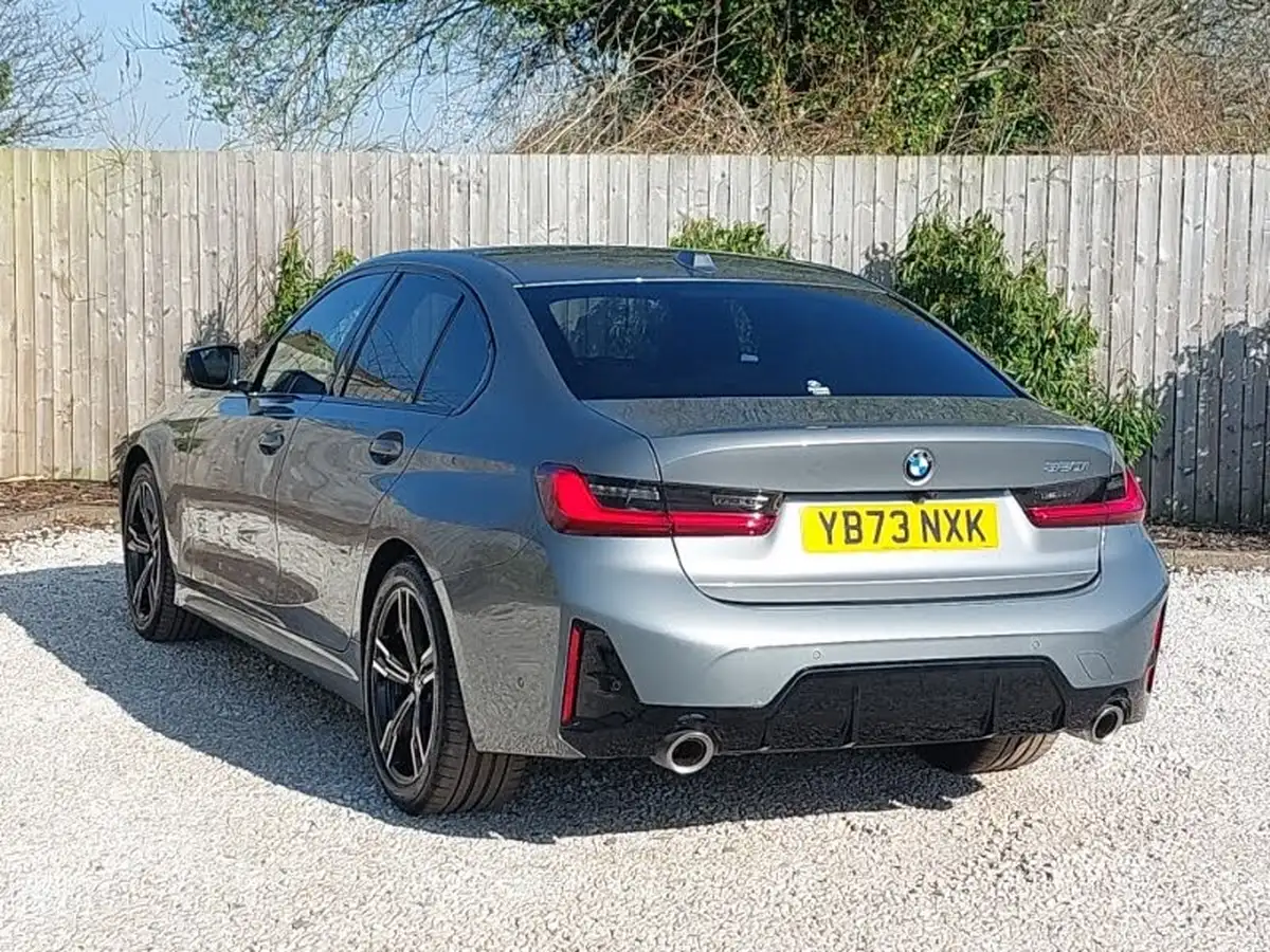 2023-bmw-3-series-20-320i-m-sport-saloon-4d-big-1