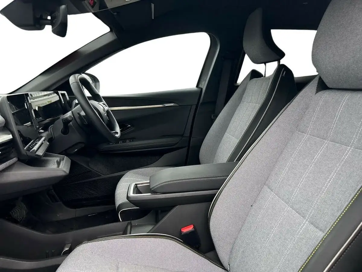 2023-renault-megane-e-tech-e-techno-big-7