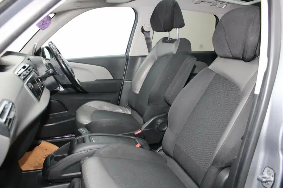 2018-citroen-c4-picasso-16bluehdi-flair-eat6-big-13